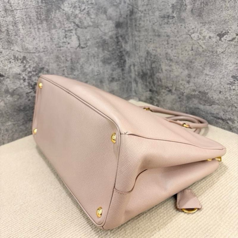 Prada Galleria Saffiano Calfskin (Dusty Pink) Large Leather Double Zip Tote - Picture 6 of 11
